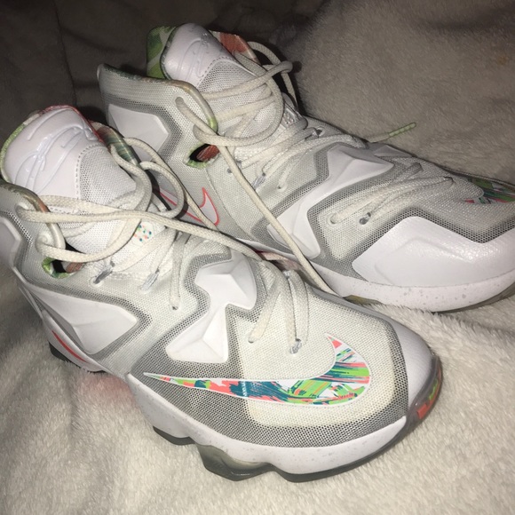 lebron 13 easter